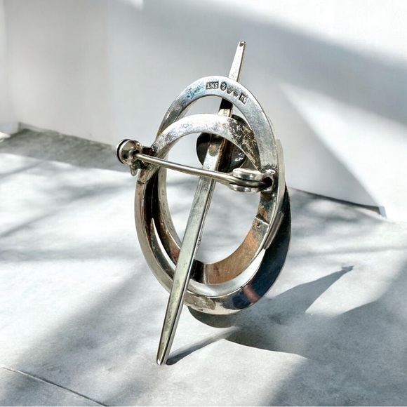 Unique Scandinavian Amethyst Sterling Silver Brooch — Arvo Saarela - Picture 7 of 9